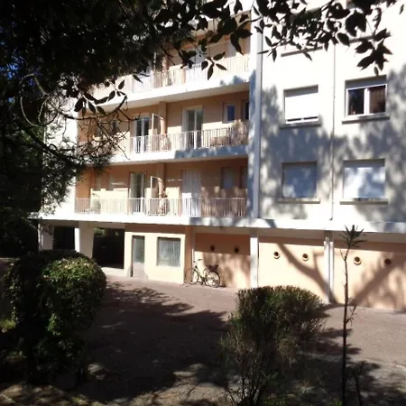 T3 Renove A 200m De La Plage, Balcon, Parking Prive - Moulleau, - Fr-1-374-100 *