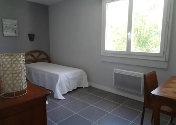 T3 Renove A 200m De La Plage, Balcon, Parking Prive - Moulleau, - Fr-1-374-100